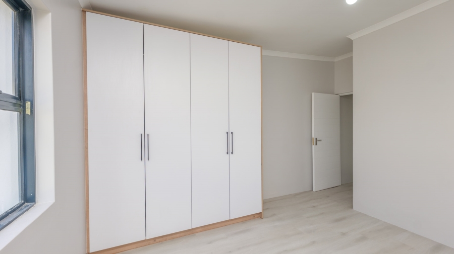 4 Bedroom Property for Sale in Oceanview Heights Western Cape